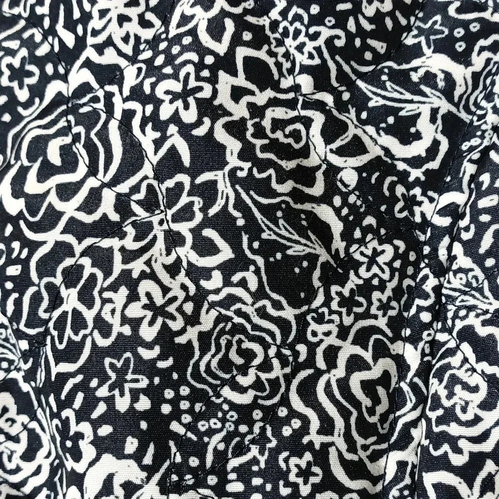 Christopher Banks quilted floral navy white zipper vest w/ pockets size S - Picture 3 of 7